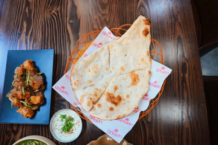 Cheese Naan | Cheese Naan: A Delicious Twist on Traditional Indian Bread Cheese Naan | Cheese Naan: A Delicious Twist on Traditional Indian Bread